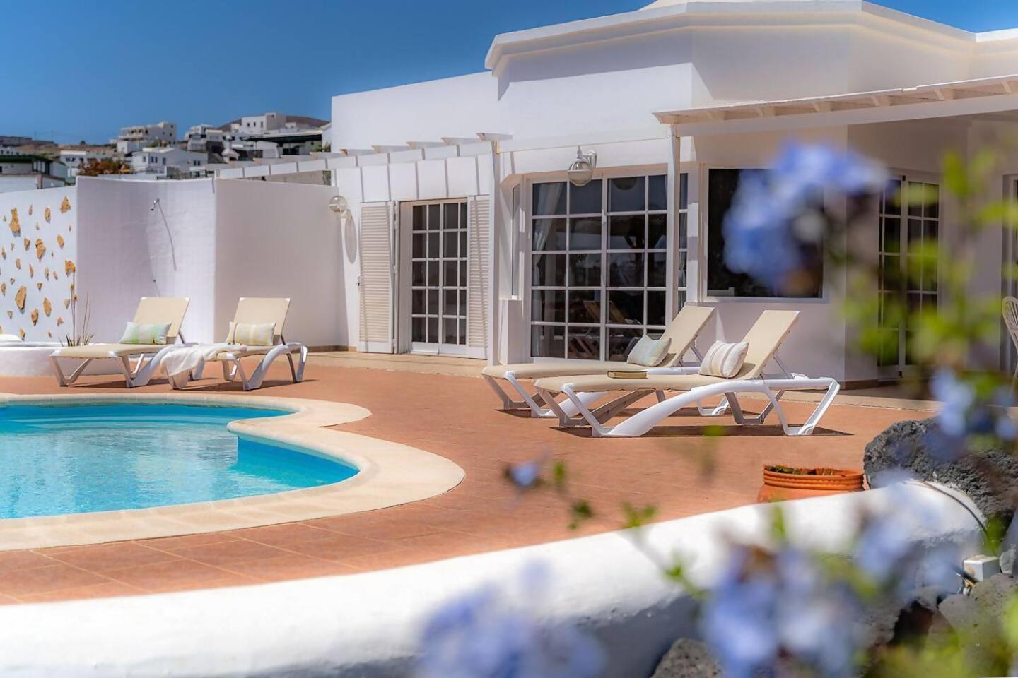Amazing 3 Bedroom Ocean View With Pool Tías Extérieur photo