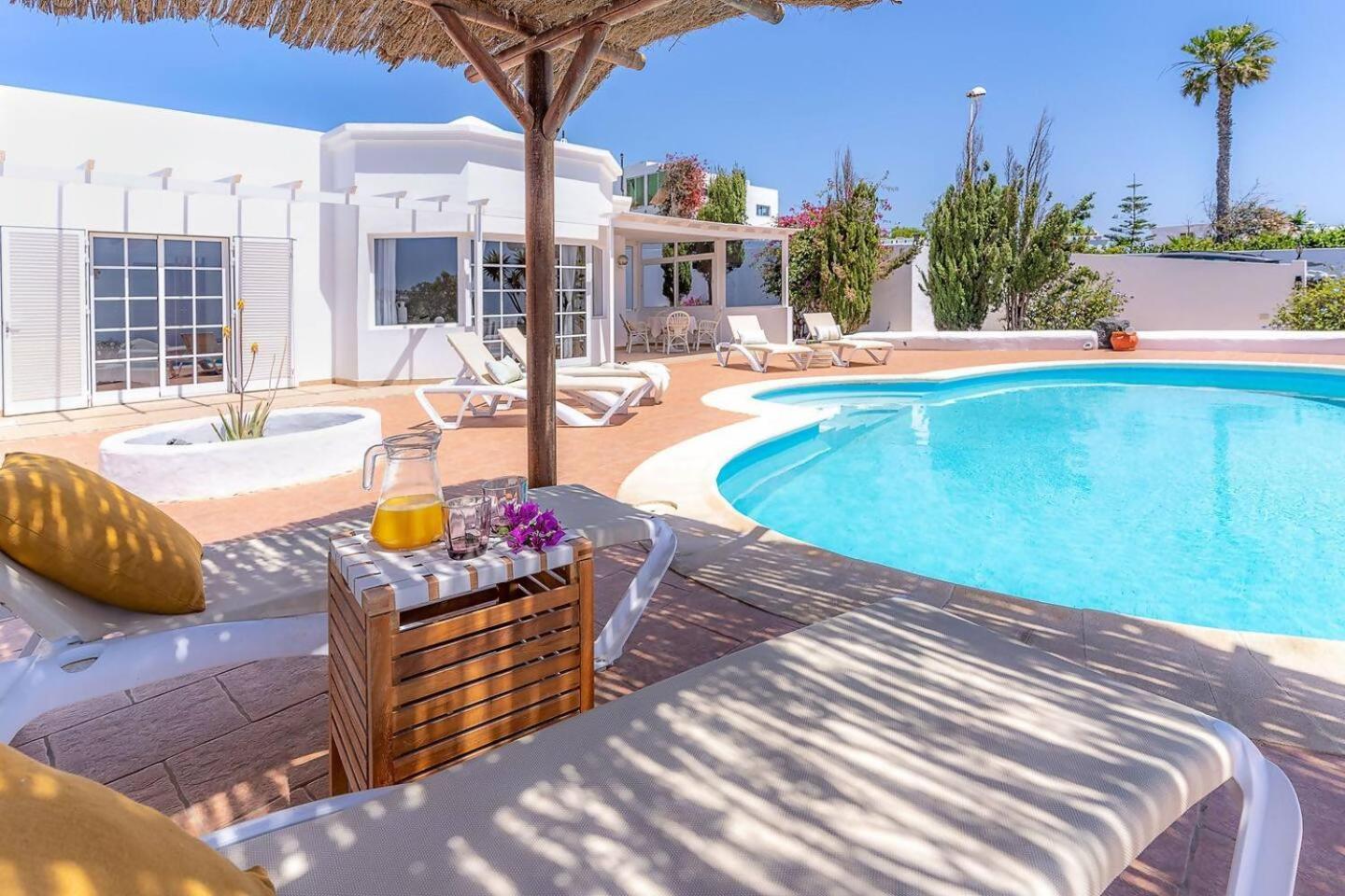 Amazing 3 Bedroom Ocean View With Pool Tías Extérieur photo