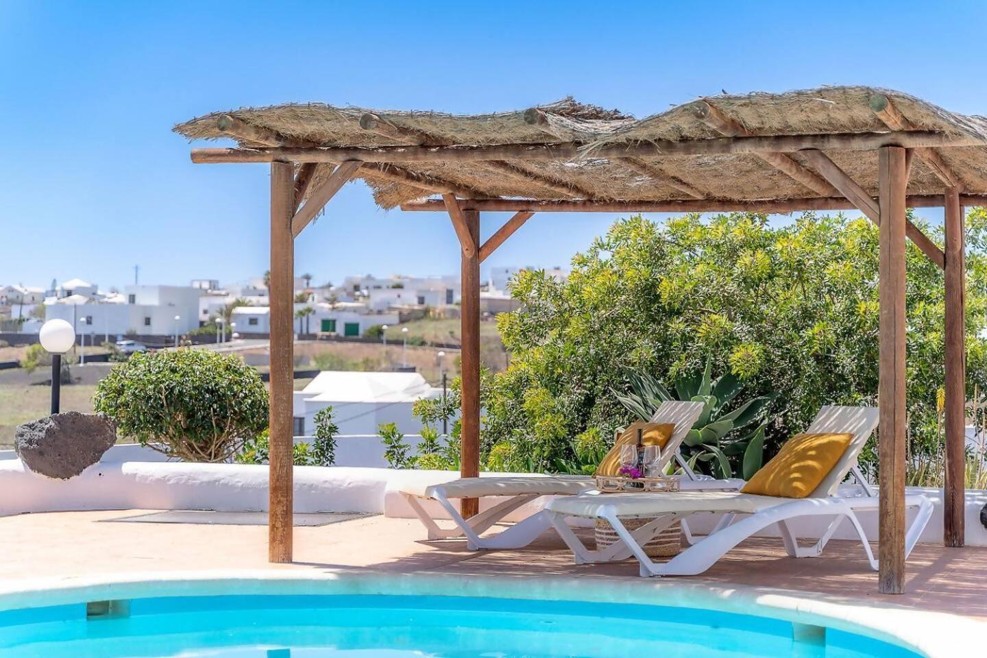 Amazing 3 Bedroom Ocean View With Pool Tías Extérieur photo