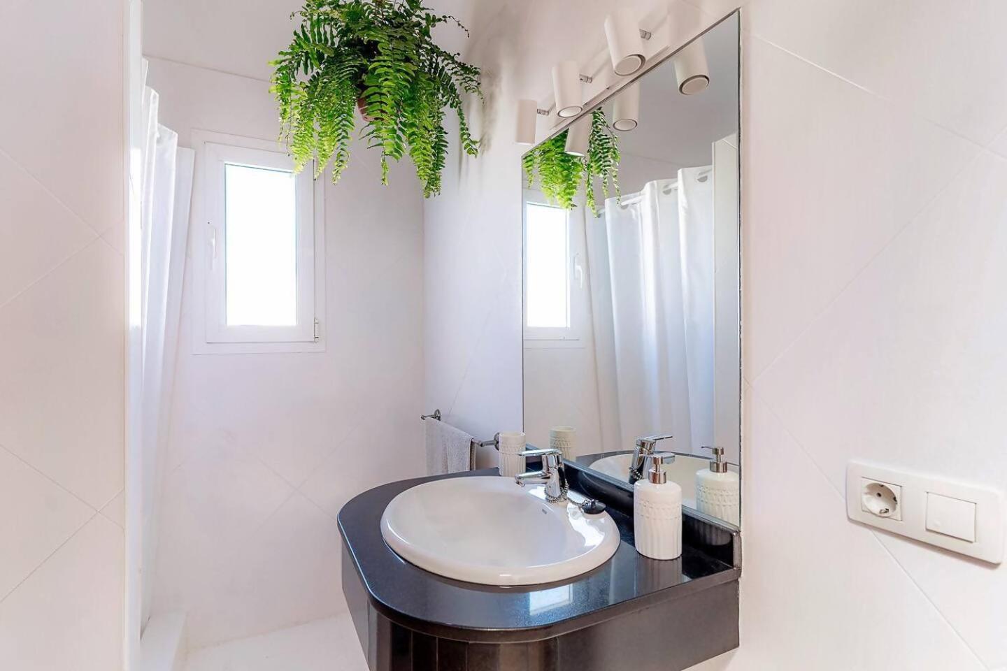 Amazing 3 Bedroom Ocean View With Pool Tías Extérieur photo